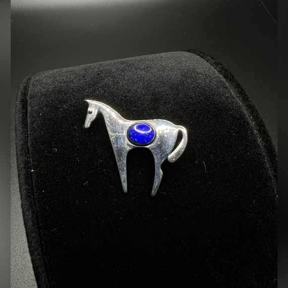 Jewelry - Santa Fe Style Lapis Lazuli Horse Brooch in Sterling Silver